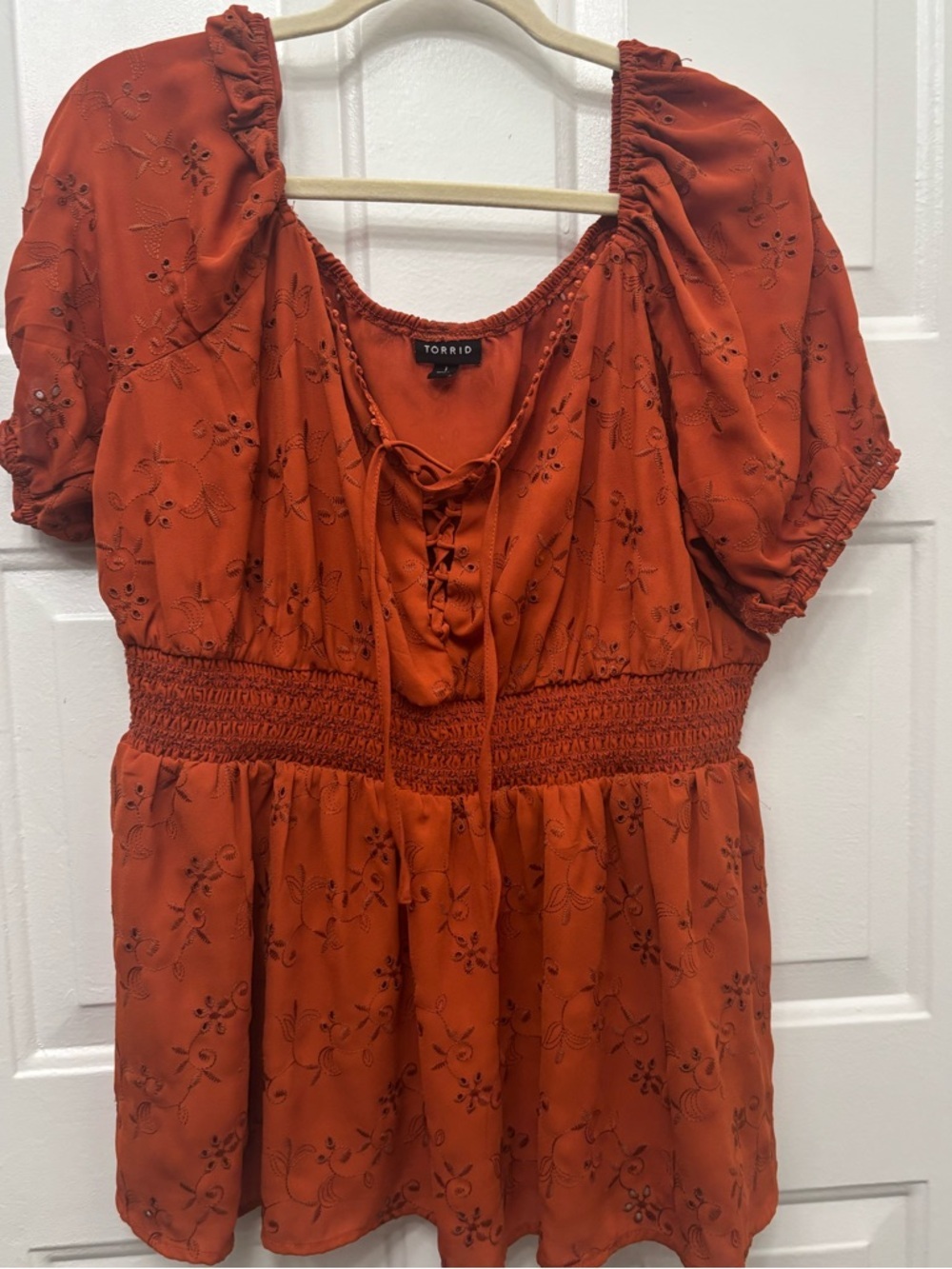 torrid size 1 Rust Lace-Up Eyelet Peasant Top